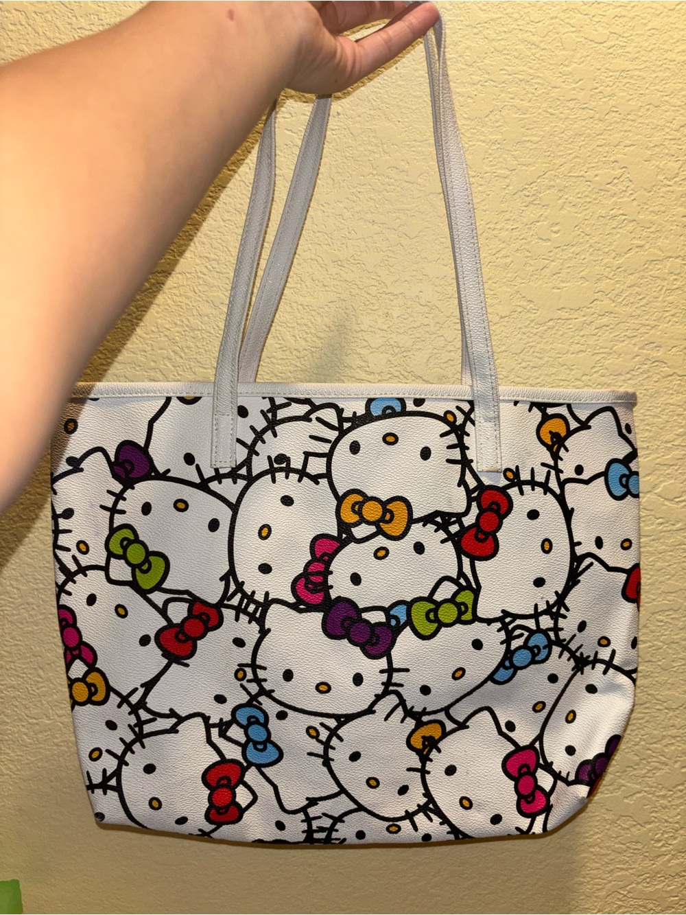 Hello Kitty White Tote Bag with Multicolor Bows